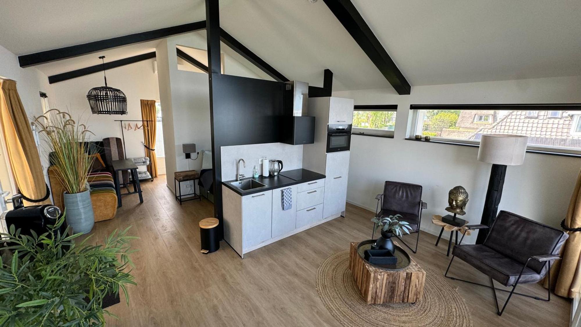 Plassenzicht Logies & Sloepverhuur Loosdrecht Exterior foto
